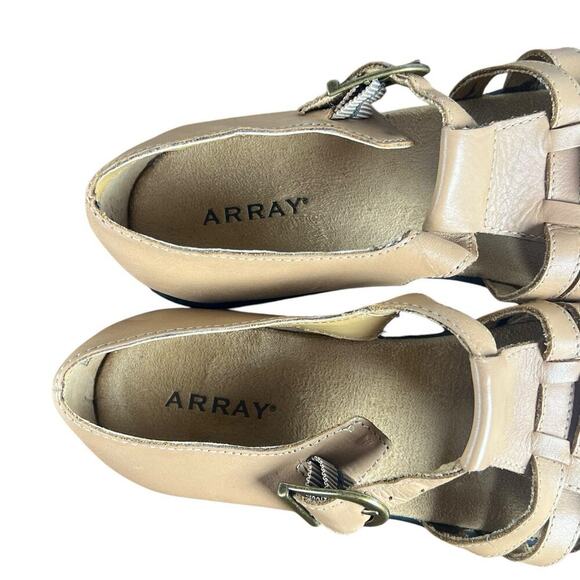Array Aruba gladiator shoes. Leather uppers beige Closed toe size 7 - Picture 7 of 9